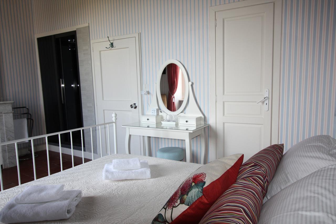 Maison De Mallast Montolieu Ngoại thất bức ảnh